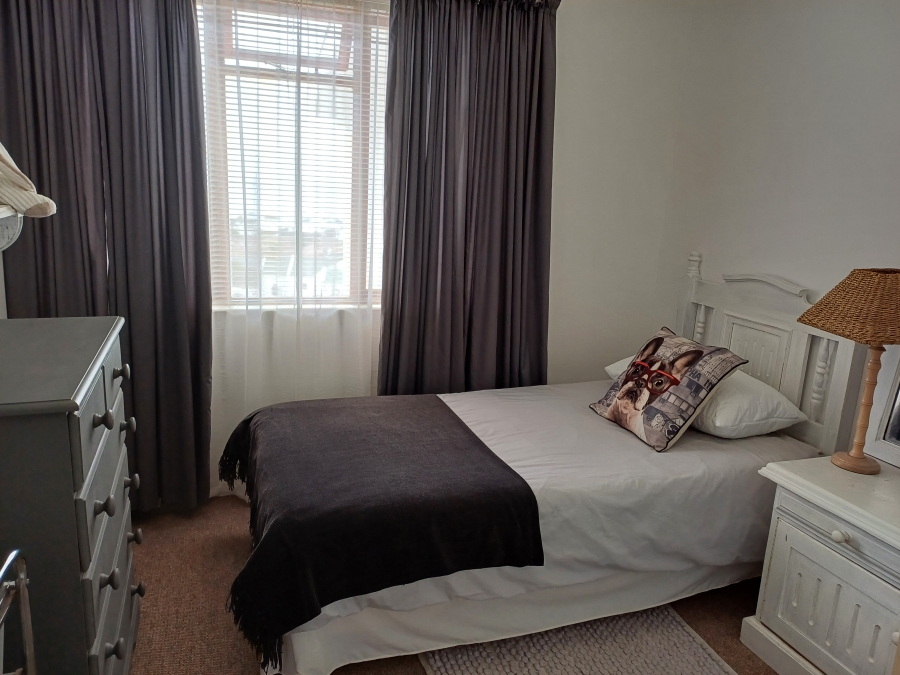 4 Bedroom Property for Sale in Britannica Heights Western Cape